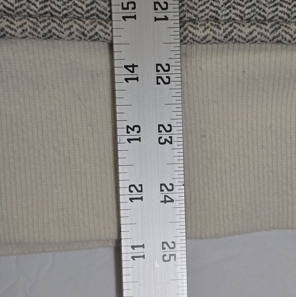 Lululemon Rare Limited Edition Gray & White Convertible Scuba Hoodie **FLAWED** - Picture 12 of 12